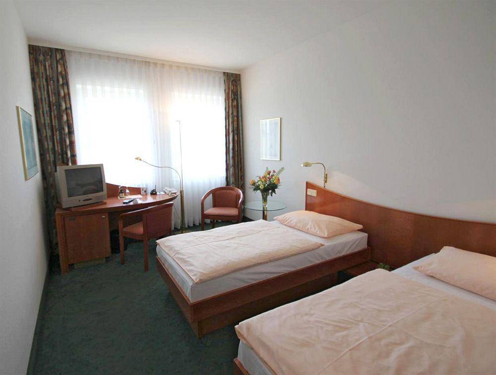 Dormero Hotel Dresden Airport חדר תמונה